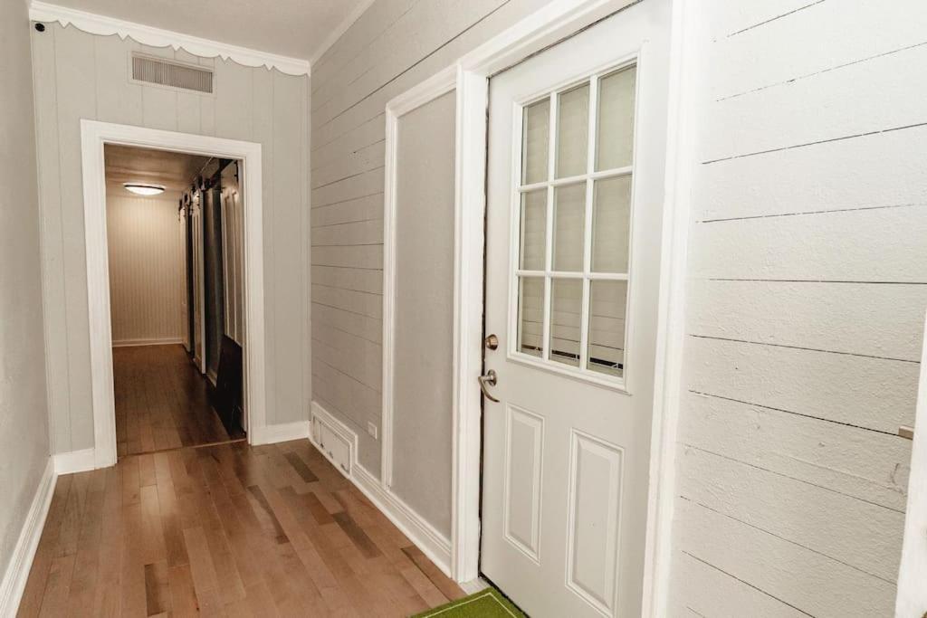 Comfortable King Suite Zen Space Hattiesburg Εξωτερικό φωτογραφία
