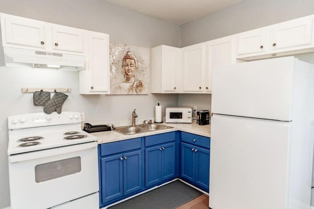 Comfortable King Suite Zen Space Hattiesburg Εξωτερικό φωτογραφία