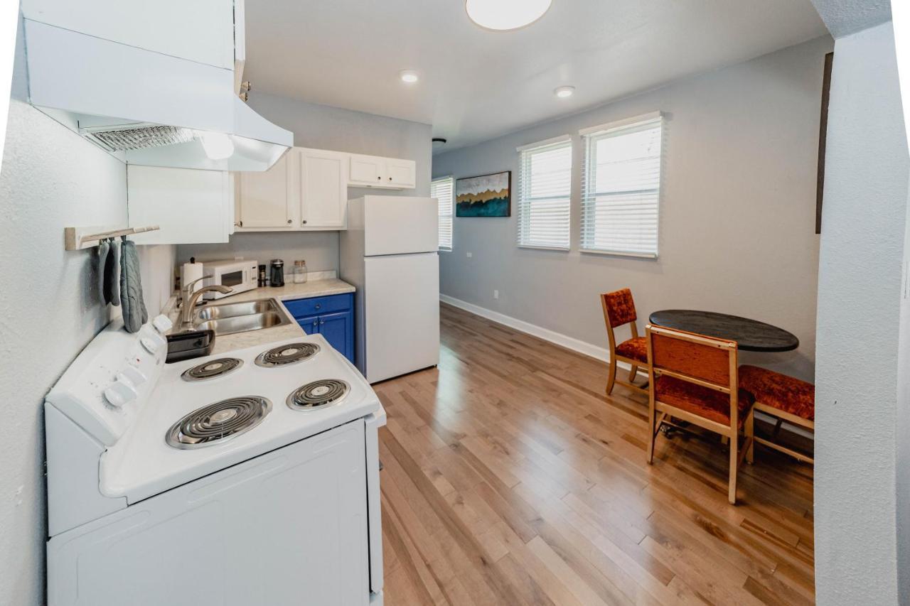 Comfortable King Suite Zen Space Hattiesburg Εξωτερικό φωτογραφία