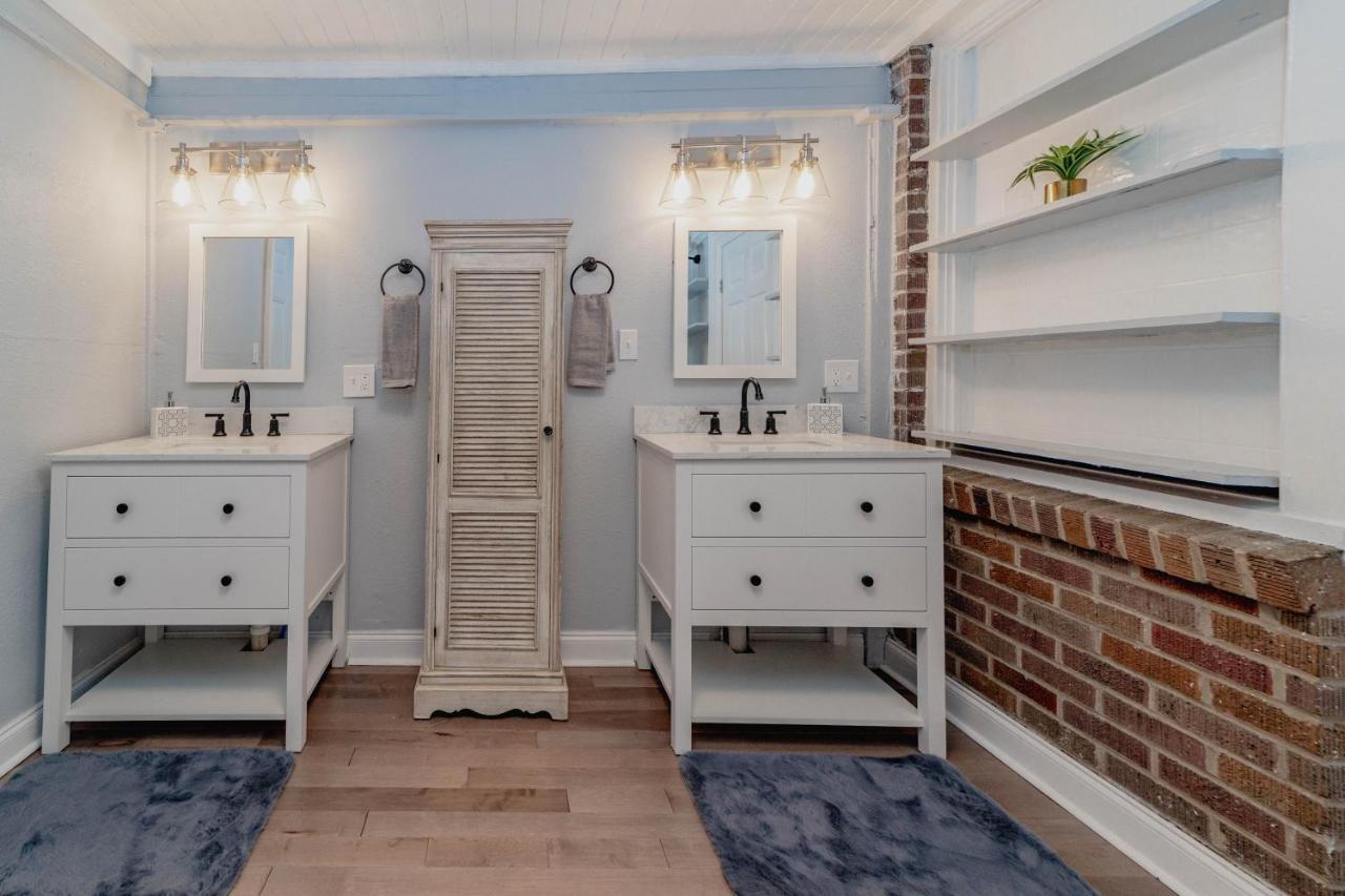 Comfortable King Suite Zen Space Hattiesburg Εξωτερικό φωτογραφία